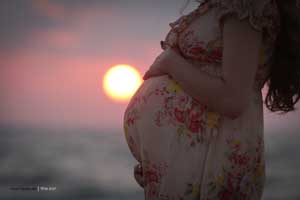 sunset beach pregnancy maternity photographed by Yonit Schiller © 2015  יונית שילר